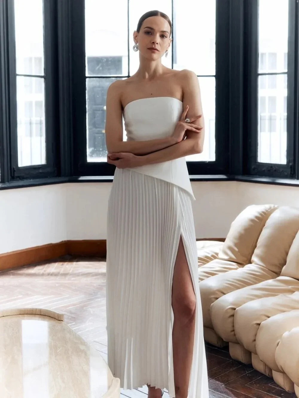 White Solid Pleated Strapless Split Dress - Picture 2 of 5
